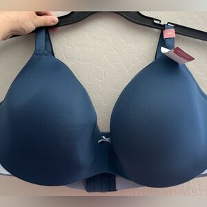 Brand new with tags. 44F Cacique Beautiful blue